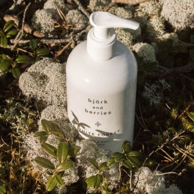 BB_WHIT_FOREST_HAND_BODY_LOTION_ECOM_MOOD_IMAGE_1500px_1200x