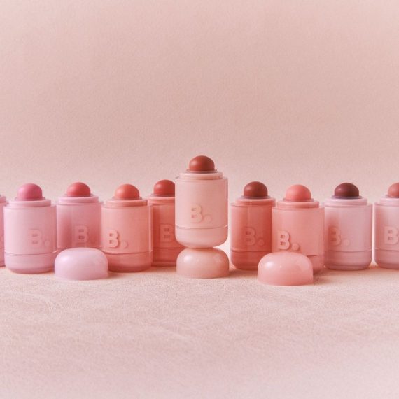 B. BY BANILA ROMANTIC BLUSH LIP & CHEEK 12 PEACH MOUSSE